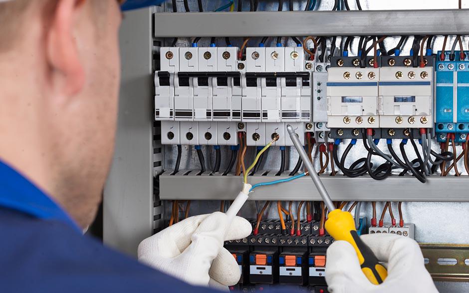 besoin d'un électricien Melun